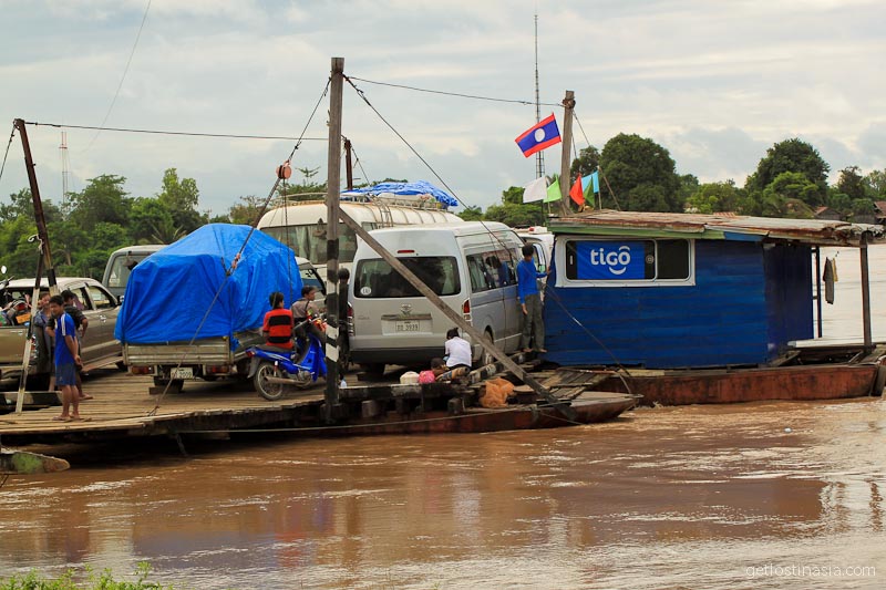 4000 islands ferry, Laos